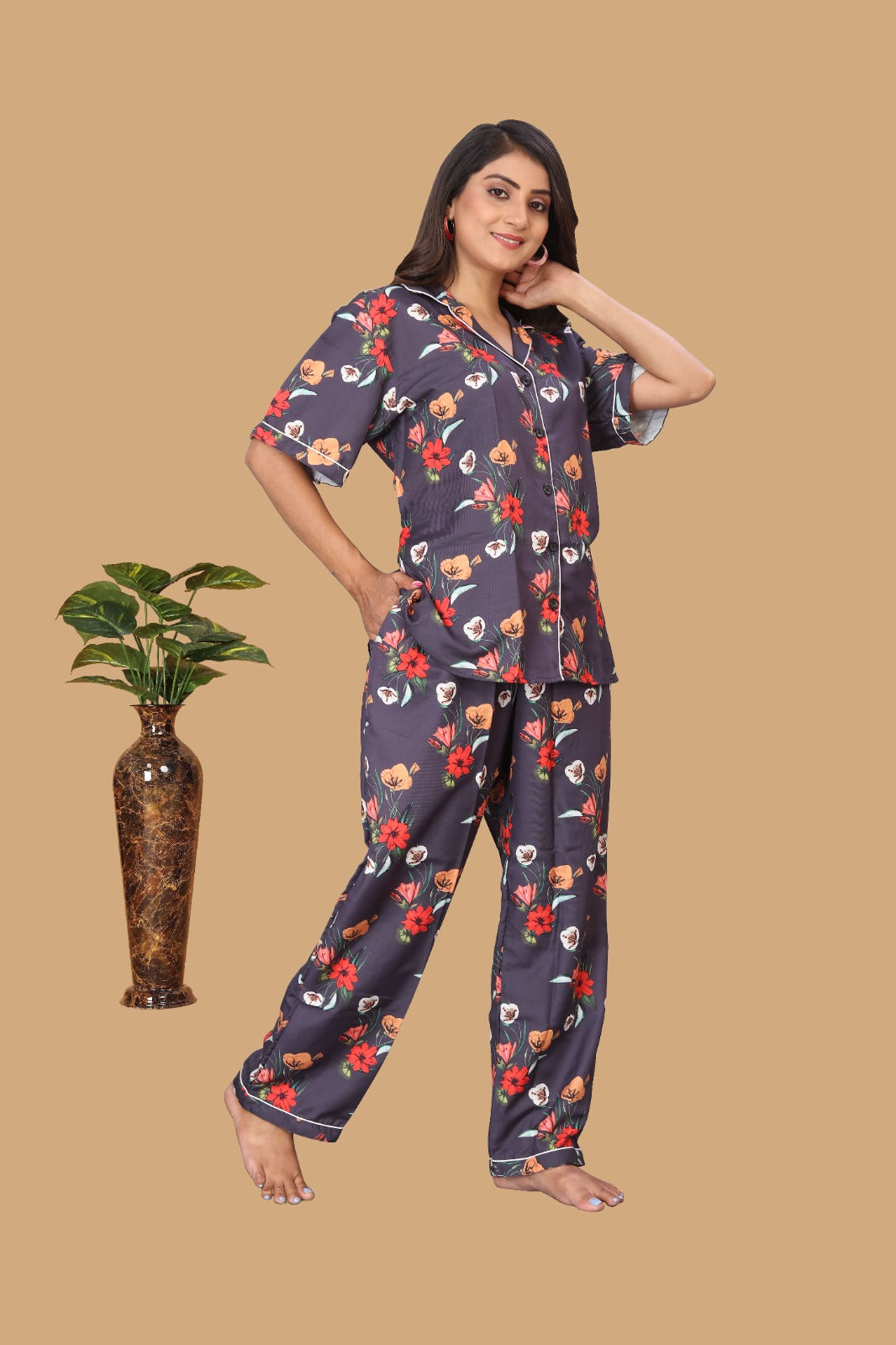 BLACK FLORAL NIGHT SUITE