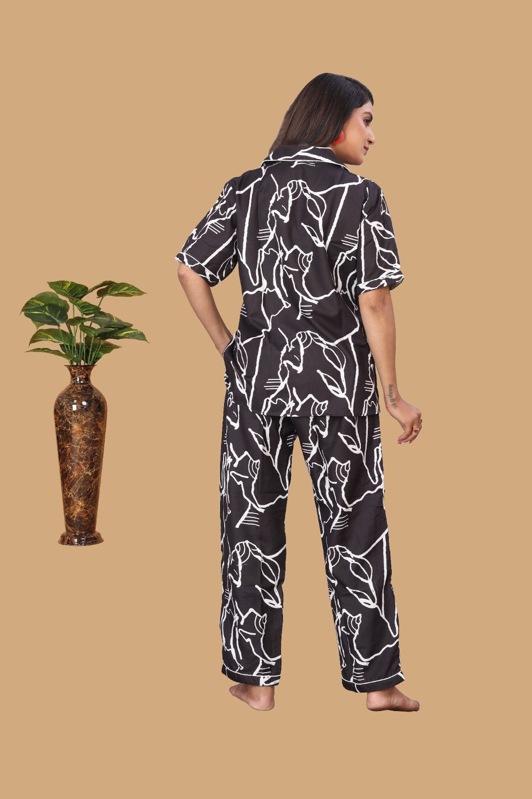 FLORAL LINE PRINTED NIGHT SUITE