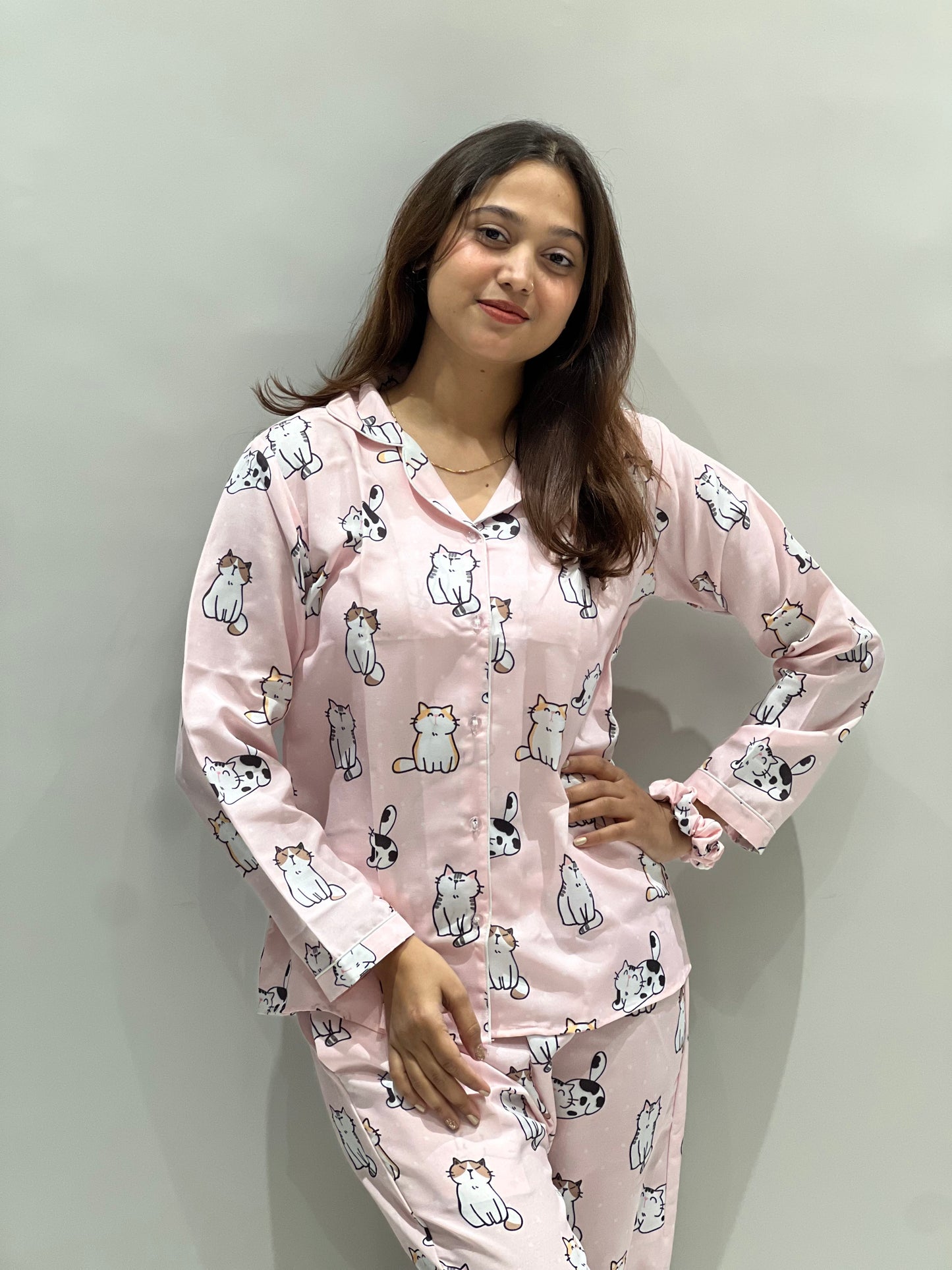 CAT PINK COLUR PRINTED NIGHT SUITE WITH SCRUNCHES